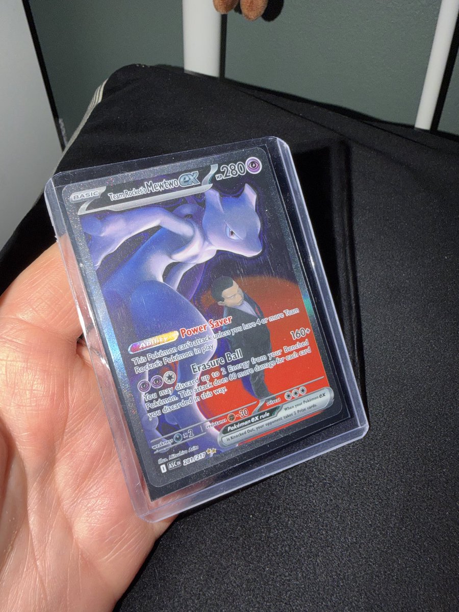 Amy 🖤 tweet media