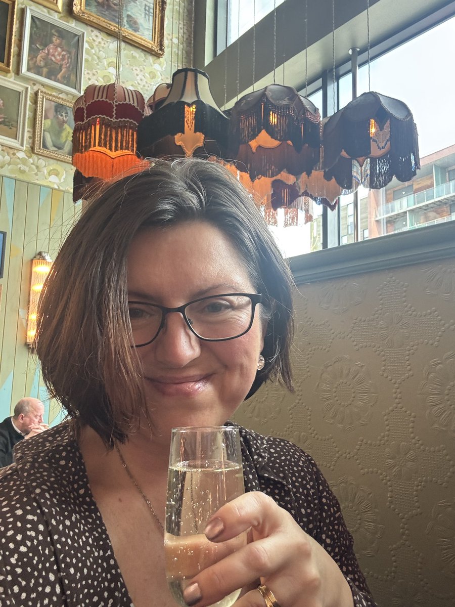 SharonCrowley_'s tweet photo. Yesterday I turned 51 and I’m owning it.
I’m loving the life I’m living right now because I chose it
Excited for the year ahead and for new opportunities, collaborations and supporting others to own their unique self
#SelfBelief #TimeToBelieve #ThursdayThoughts https://t.co/ITwnC1d0YJ