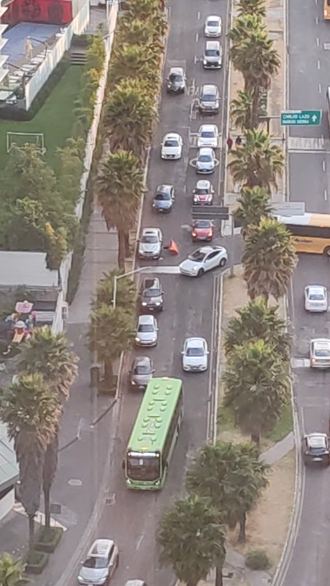 ing_spike's tweet photo. Día 4 reportando coladera sin tapa. Av santa fe #449 @carlosorvananos @cuajimalpa_gob https://t.co/1v9bwtK5IB