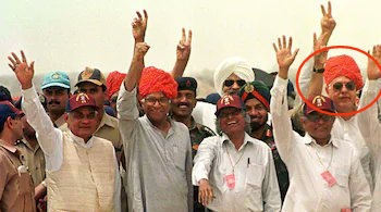 Today many either do not know this or want the world to forget it.

When Atal Bihari Vajpayee visited the Pokhran test site on 20 May 1998, a week after the nuclear tests, Farooq Abdullah was among the few leaders with him.

I mentioned it becoz in last National Technology Day on