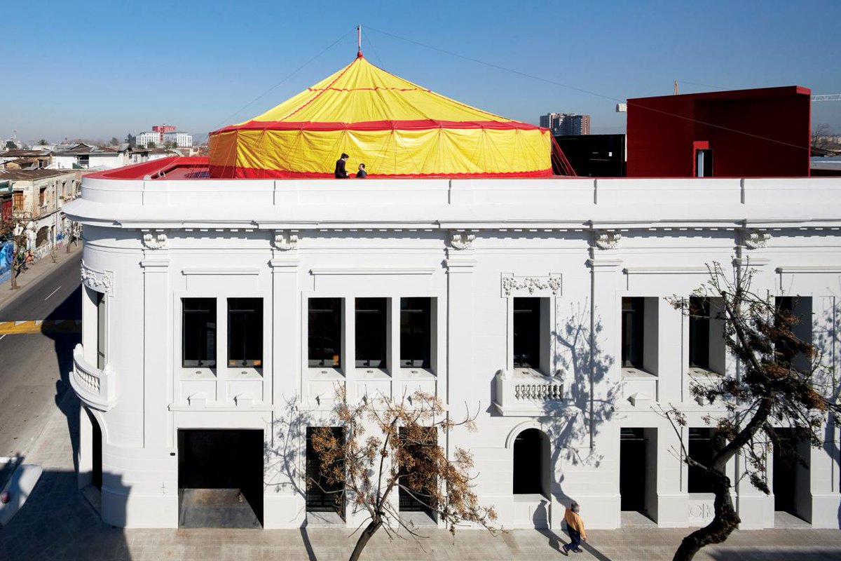 Arquine's tweet photo. El @PritzkerPrize 2026 ha sido otorgado al arquitecto chileno Smiljan Radić Clarke en reconocimiento a su arquitectura experimental que desafía las fronteras disciplinarias. https://t.co/RJOpxiPnds