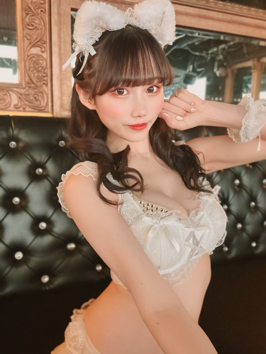 本日おやすみ頂いてます♥️♥️

夜お店に練習行こうかなぁって思ったけど今日はゆっくりして体調整えようと思います💦😊

また明日からよろしくね！
明日は金晩🥰ᩚ✨️