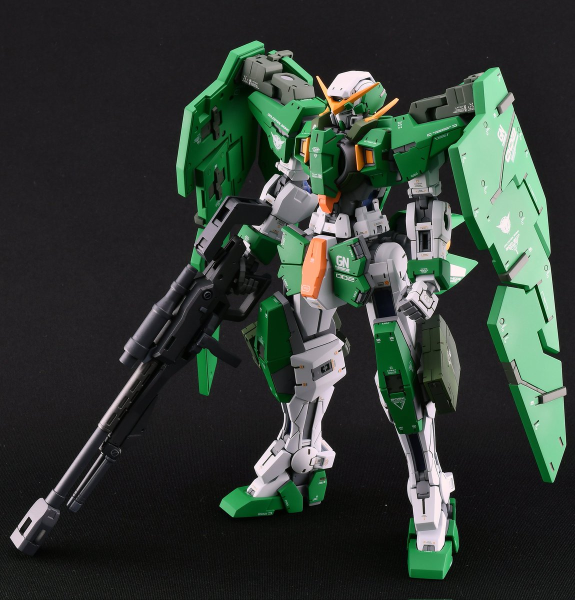 #突然カッコイイ緑を無言で貼る