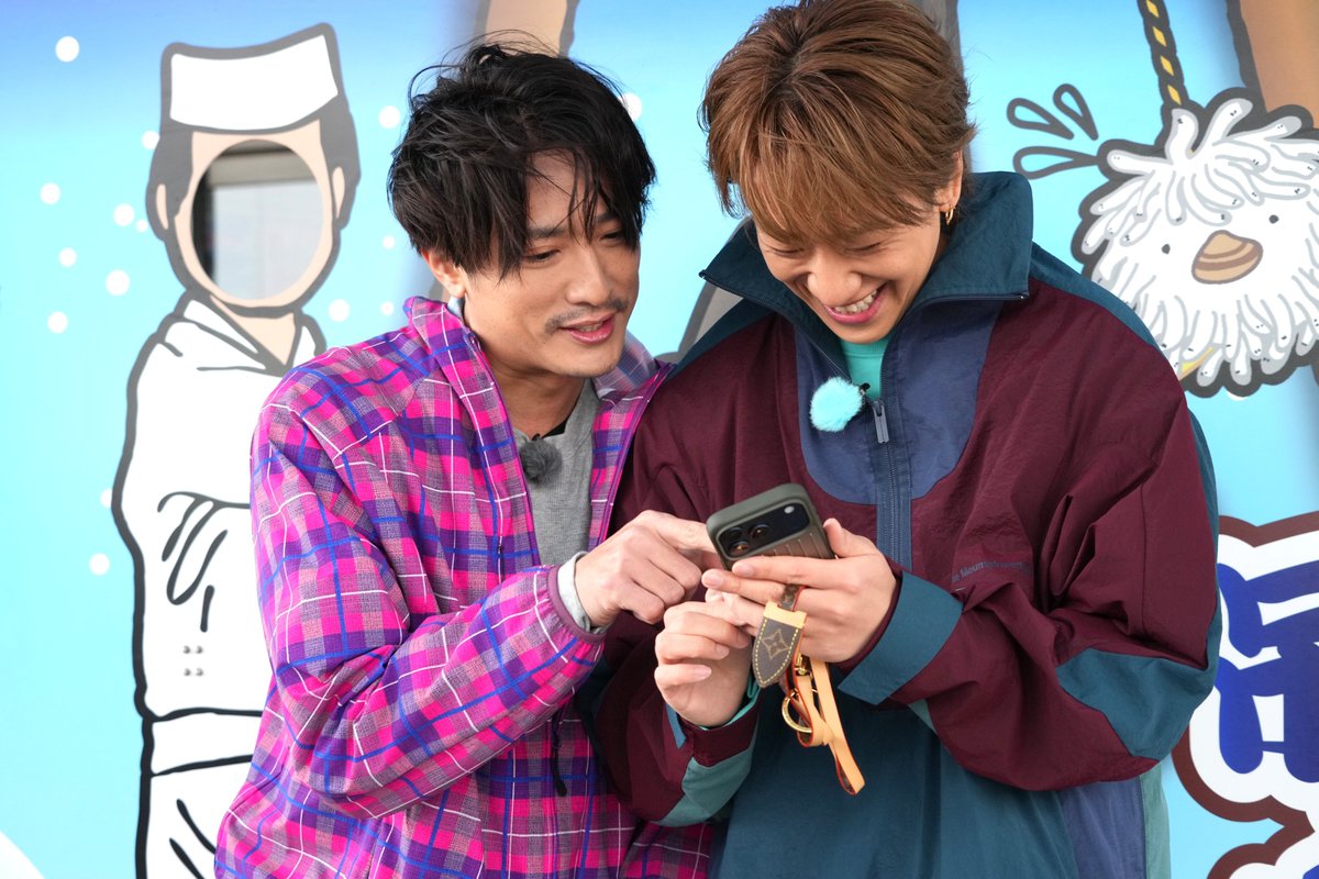mezamashimedia's tweet photo. 『NEWS小山のおしゃキャン！どう？』

小山慶一郎さんと元NEWSの内博貴さんが、
20年ぶりにテレビで共演！

再会の熱いハグを交わし、小山さんは涙…
2人で濃厚な時間を楽しみます♪

3月22日（日）25時55分〜※関東ローカル

小山さん＆内さんコメントは🔽
https://t.co/Z4sudldoAr

@newskoyamacamp https://t.co/xvYRHb2Mgn