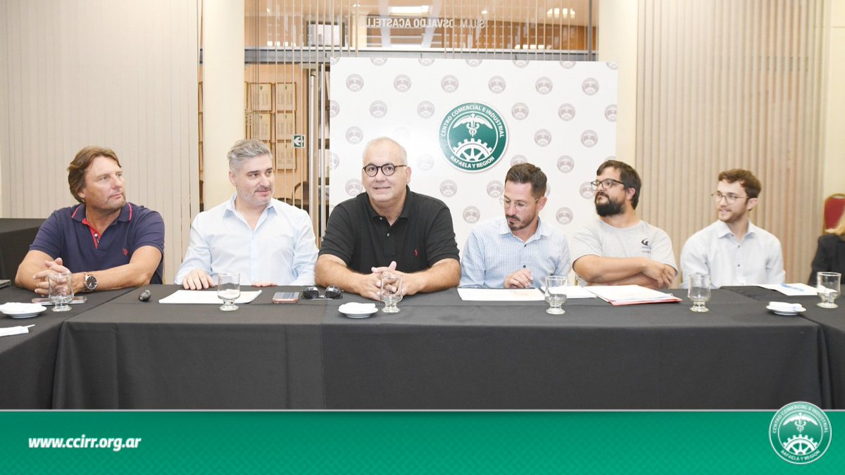 #Institucionales Agenda urbana, empleo y coyuntura económica en la reunión de Comercio &amp; Servicios del CCIRR 👉 ccirr.org.ar/novedades/3006…