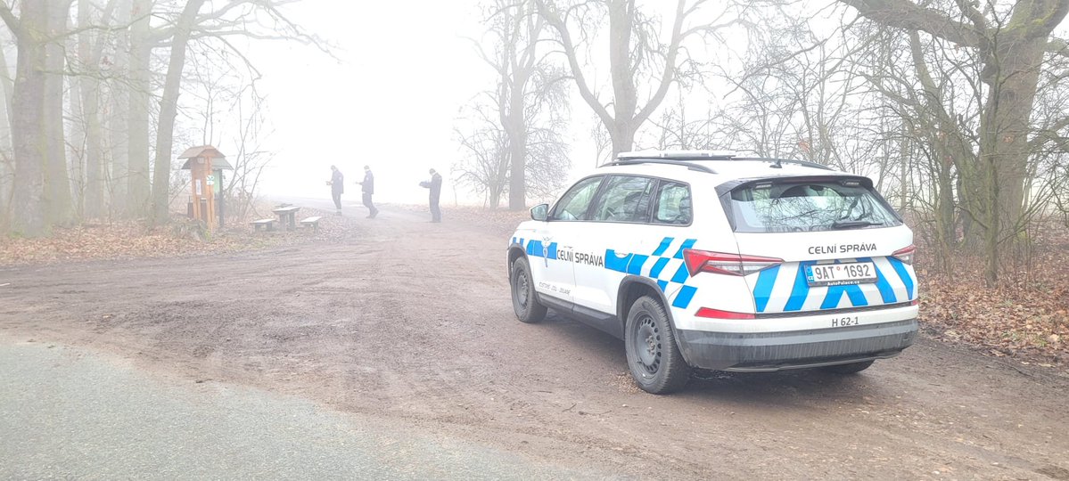 ioo_lb's tweet photo. Příprava na mimořádné situace nepolevuje!
Celníci si u nás vyzkoušeli simulaci zásahu při nálezu radioaktivních látek. Od teorie k praktickému měření v terénu - špičková detekční technika v rukou profesionálů je základem naší společné bezpečnosti. 
https://t.co/J9vfOOQC7p https://t.co/Vu1r1r1xnq