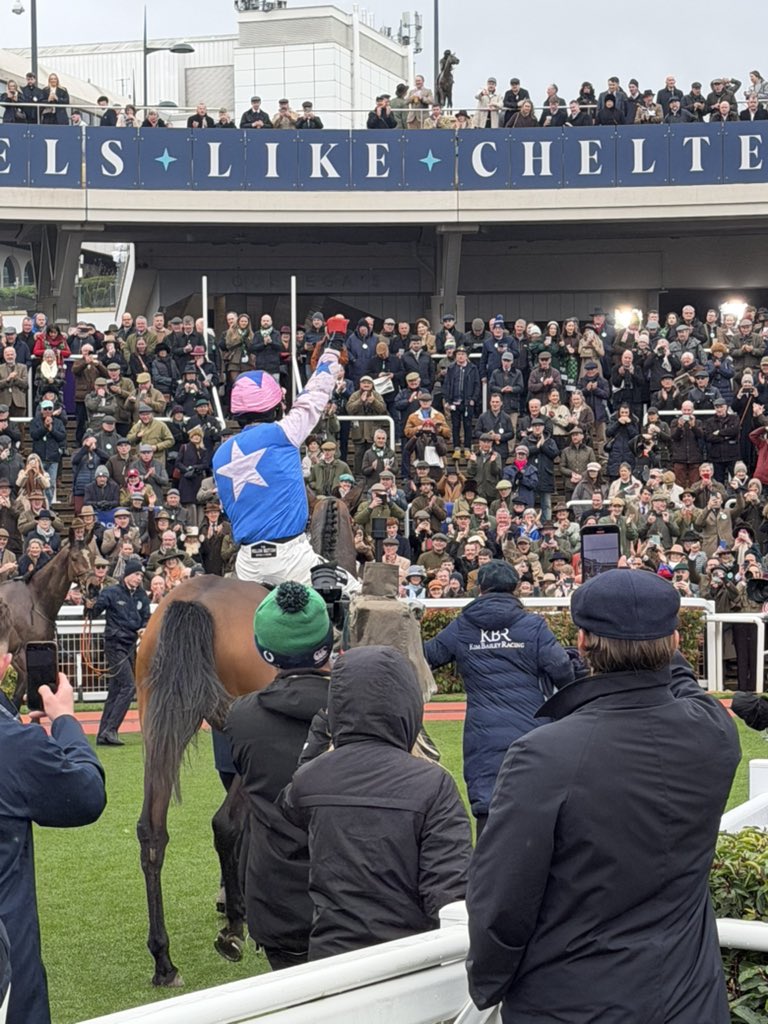 Ash Symonds Journalism tweet media