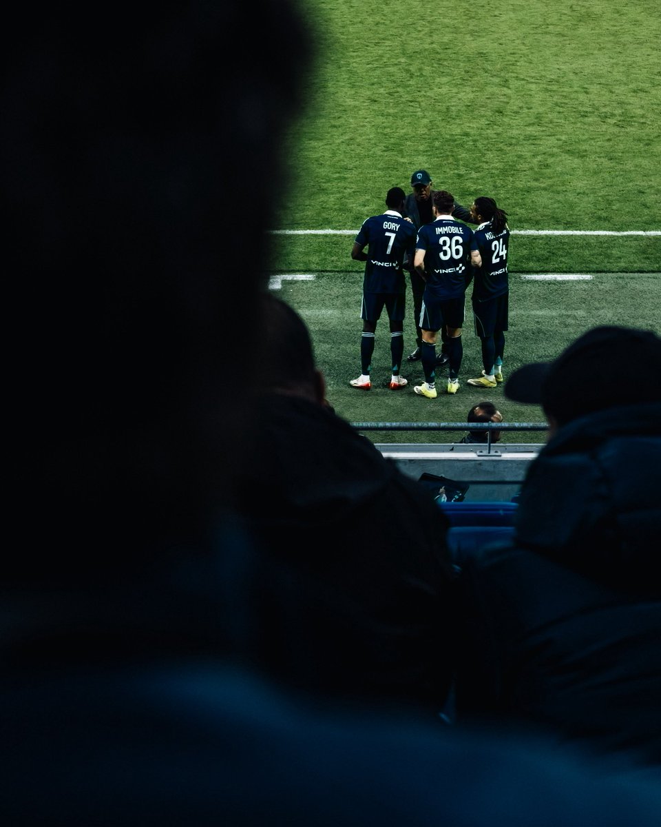 gelo_graphie's tweet photo. [ @OL - @ParisFC ]
📍Groupama Stadium, Lyon 🇫🇷

Une nouvelle fois en tribune, essayant d’être spectateur mais le reporter prends le dessus.
50mm fixe + Canon R5.

•
#gelo_graphie #QualitéNetflix #CanonR5 #OL #teamol #Football 
📷: @gelo_graphie
Copyright 2026©️ https://t.co/FwDvAi2wZl