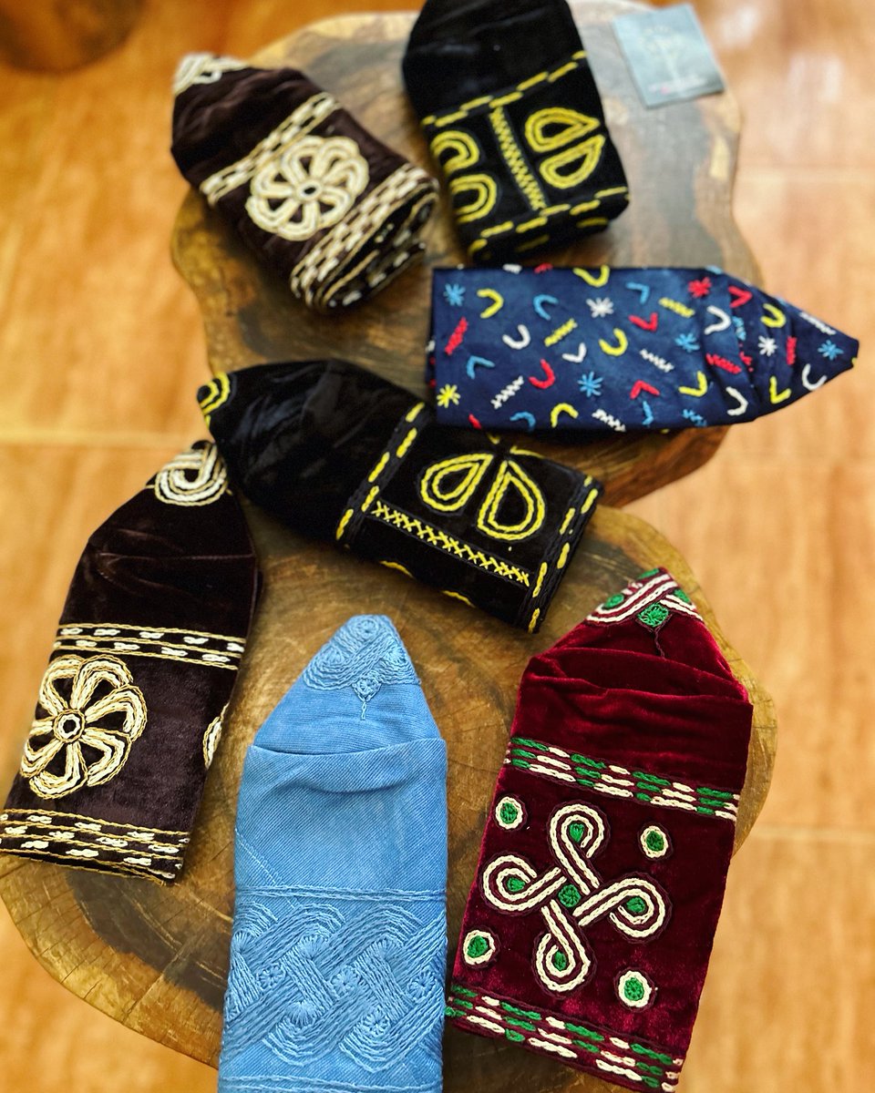 VibewearsNG's tweet photo. @PrinceOgbonna_ We sell the best Yoruba caps , prices range from 12,500 - 20,000 naira 
Check out our IG for more : @vibesandtrad 
WhatsApp : 08101040850 https://t.co/2d0zlD17Uf