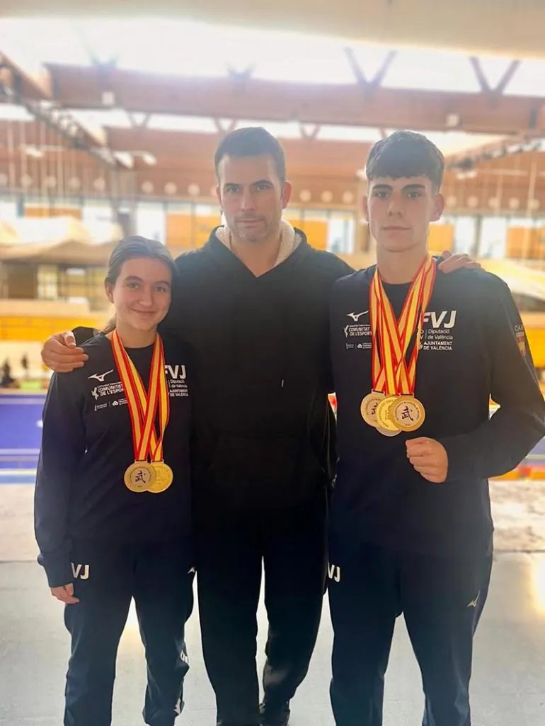 Rebordonit 🥃🚬 tweet media