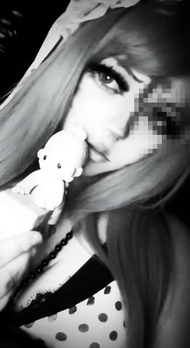 ◟♯ . 🧁 sleepy . ! tweet media