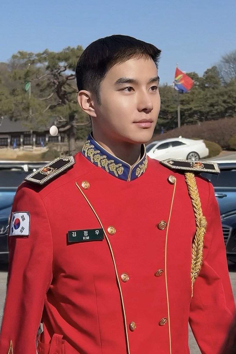 Jungwoo’s military story tweet media