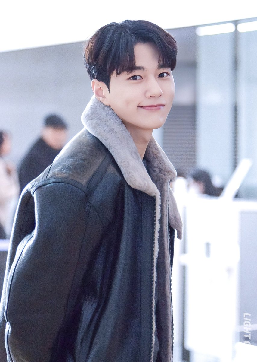 Myungsoo popbase debut everyone