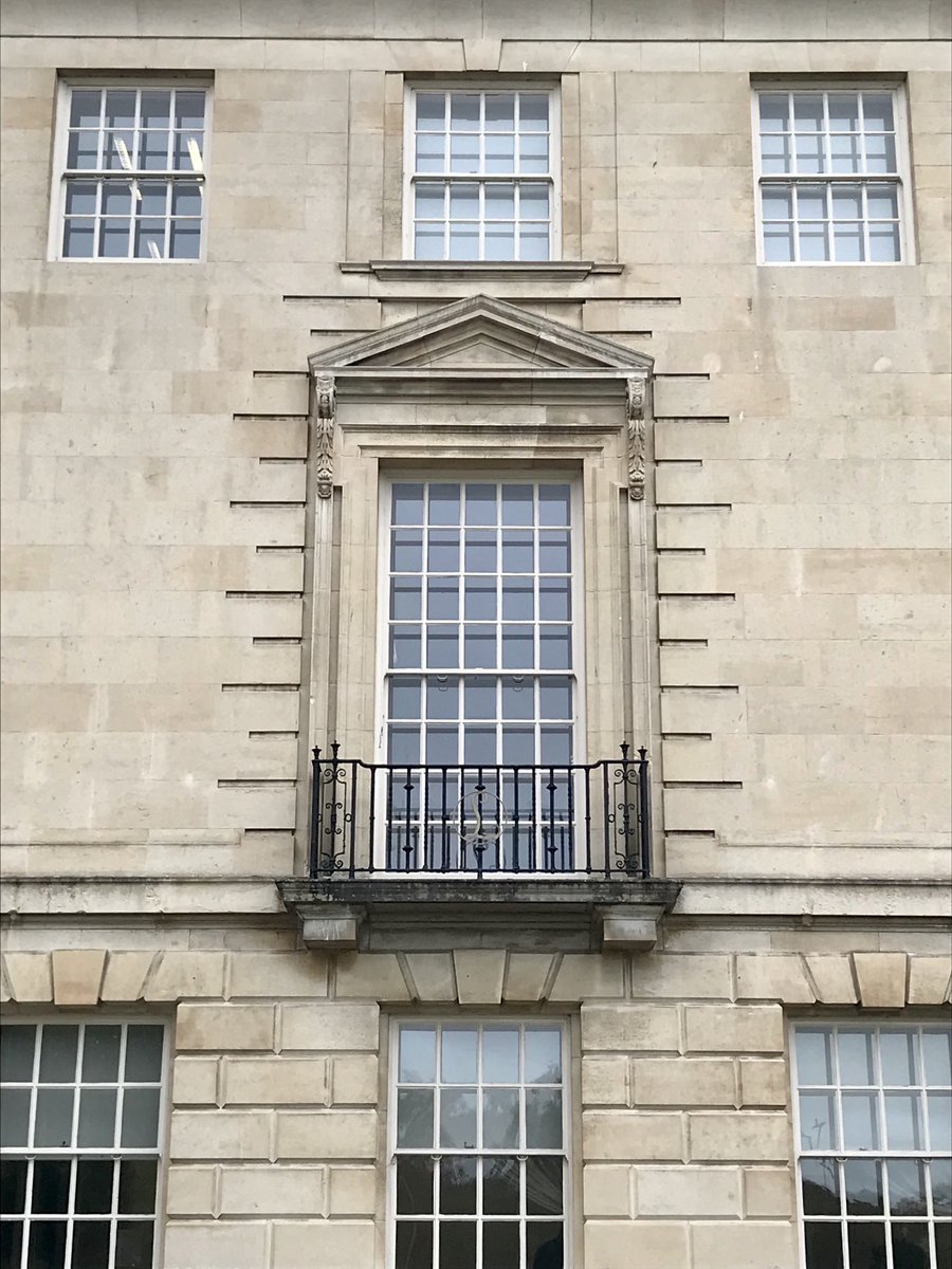 Traditional Architect Birthdays tweet media