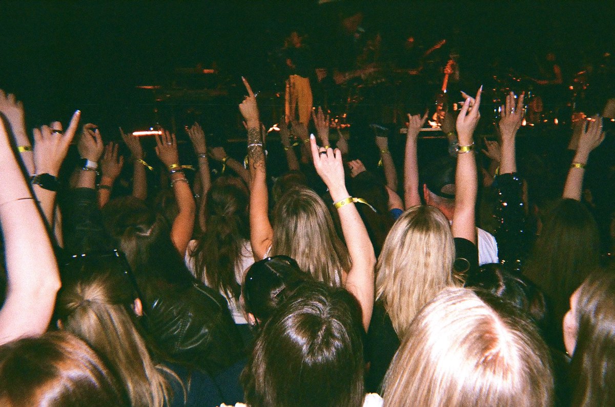 lucy ✮.⋆ tweet media