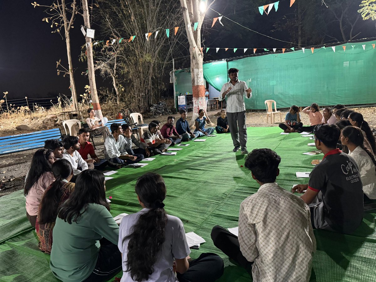 eklavya_india's tweet photo. Yesterday, we had a meaningful session on mental and social wellbeing with students at Eklavya India Foundation.

Counselling Psychologist Rishabh Anjankar from Yukai Wellbeing facilitated an interactive session where students explored common mental health challenges, https://t.co/YUsDCqJVKJ