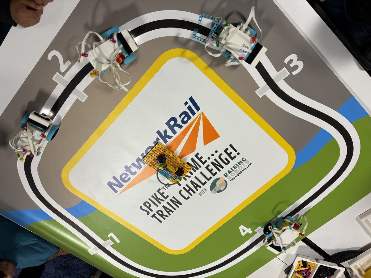 networkrail's tweet image. It's #BritishScienceWeek and we're celebrating our #STEM Stations!

Over the February half term, children took on a range of hands‑on STEM challenges, including Intelino smart train programming and Scratch coding.

Find educational resources here:

👉 bit.ly/4cJfww3