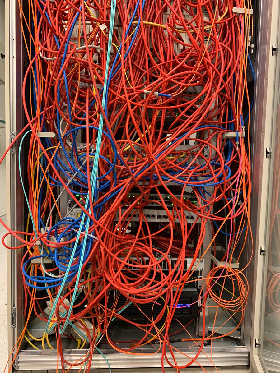 Frau Katinka  Bumsbudenaufsicht, Ihr Arschkrampen tweet media