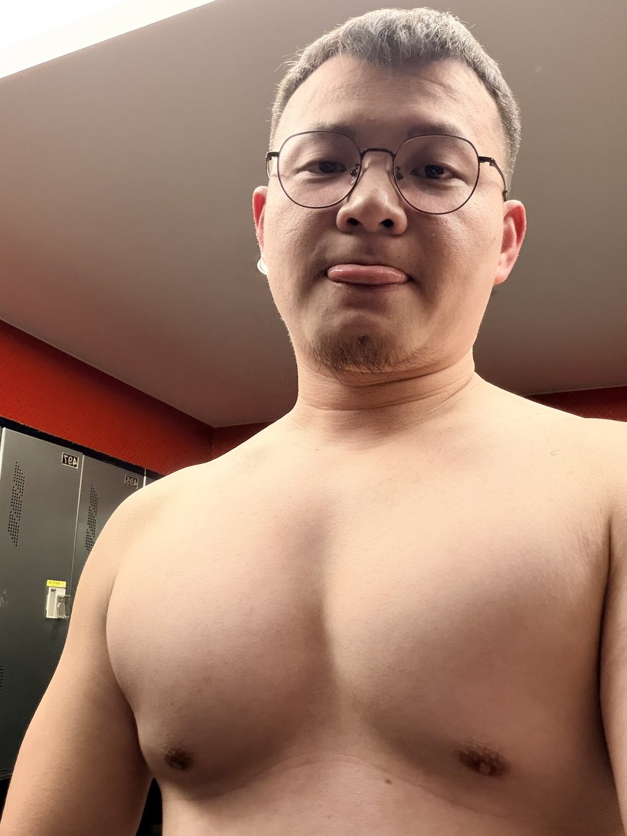 state319 tweet media