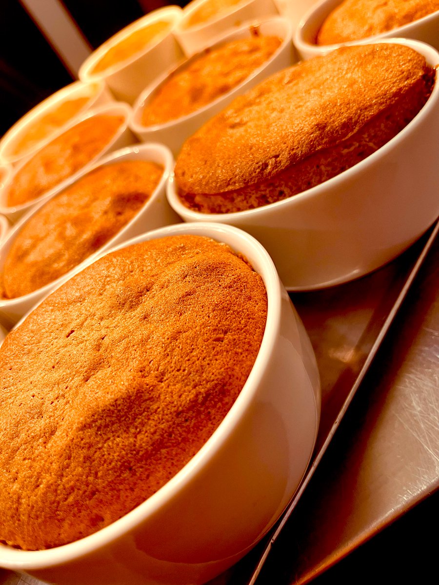 debbschanz's tweet photo. Ey up
Looks like the Mother’s Day prep is under way
#whatami
#saltedcaramel #stickyginger #warmsponge https://t.co/Z6mG1iQYW0
