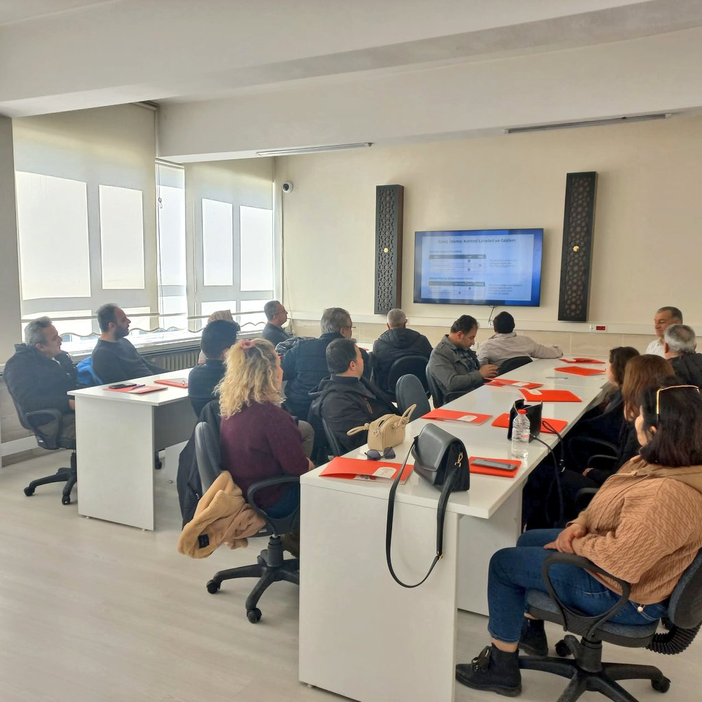OdmKonya55807's tweet photo. Türkiye Yüzyılı Maarif Modeli çalışmaları kapsamında  Merkezimizce düzenlenen "TYMM Ölçme ve Değerlendirme Uygulamaları Semineri", 11-12 Mart tarihlerinde, 48 sosyal bilgiler öğretmenimizin katılımıyla tamamlandı. @mebodsgm @konyamem @AliKemalEker1 @Abdullah_Kplan @DrHuseyinSayin https://t.co/4DJrjgWWG8