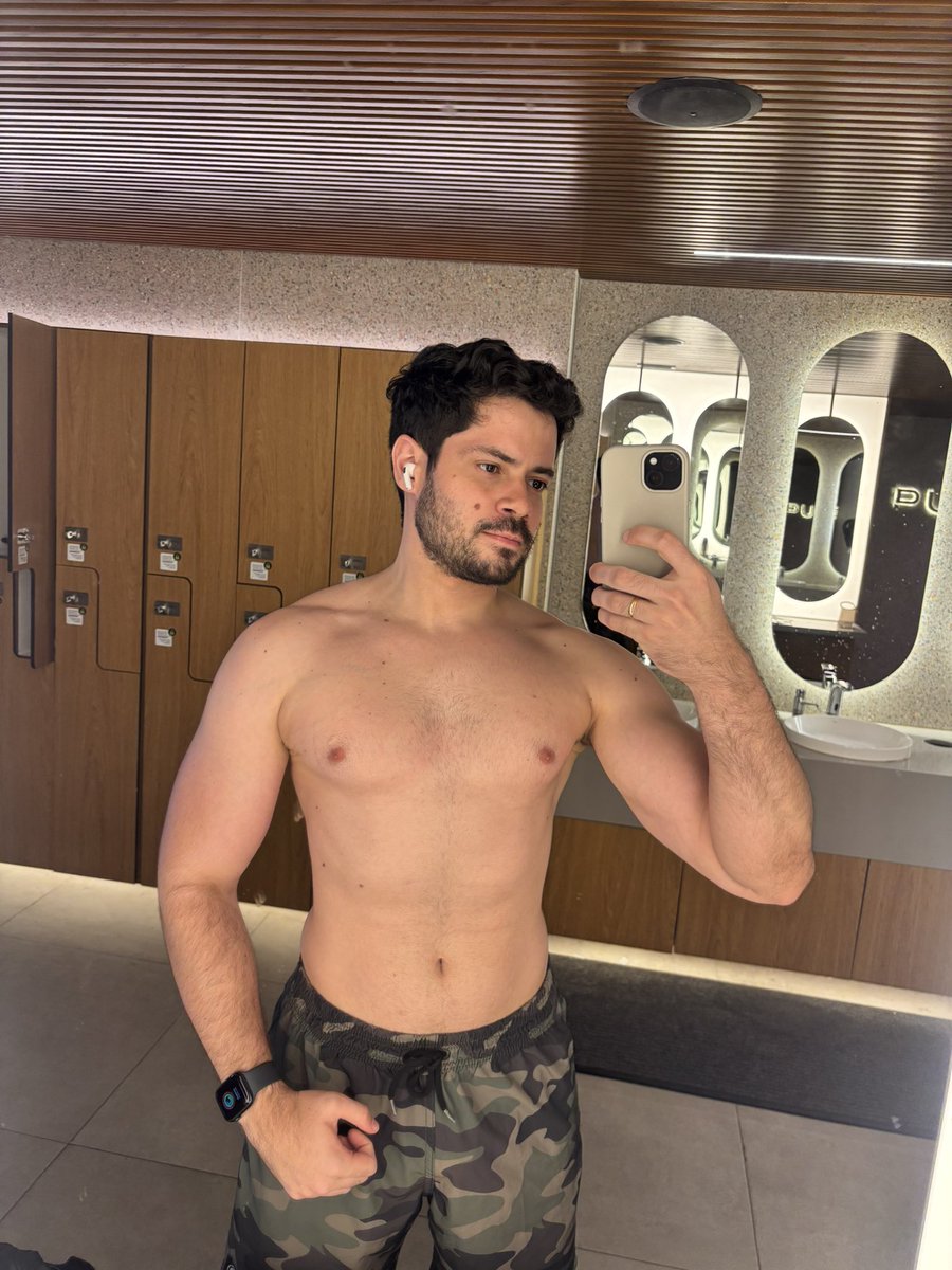 Psiclause tweet media