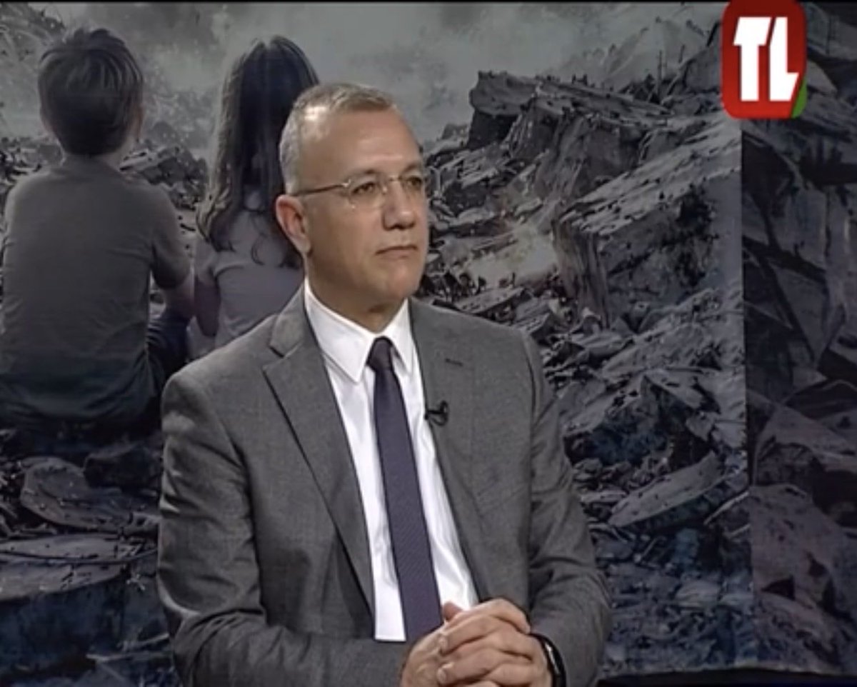 نتائج الحرب ستفرض نفسها على الجميع، ولبنان بانقساماته للأسف أضعف من أن يكون مؤثرًا في مسارها. كما أن تفويض النواب الحاليين ينتهي في أيار، وبعدها يصبحون عمليًا نوابًا ممددين. وطرابلس كما دائمًا تثبت إنسانيتها باحتضان النازحين.
#لبنان #طرابلس #علي_درويش