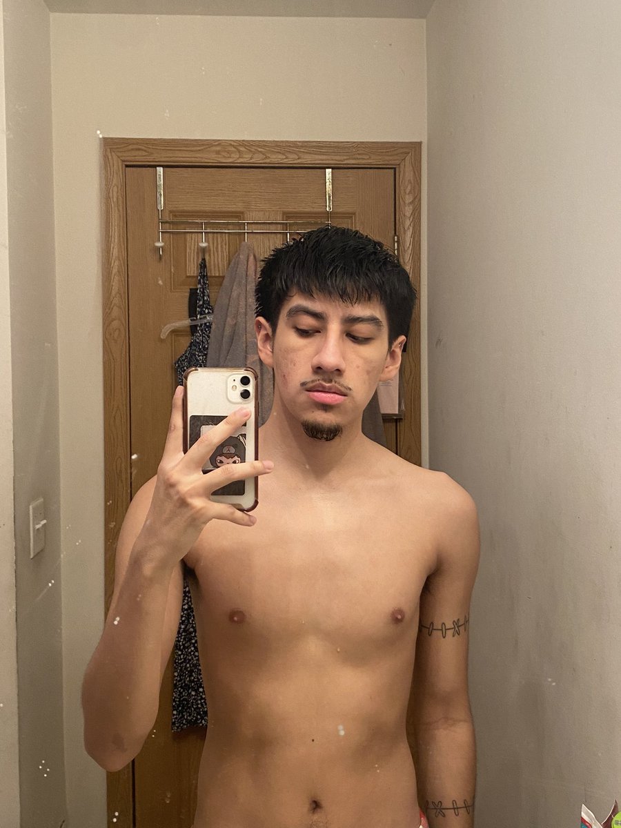 xologang tweet media