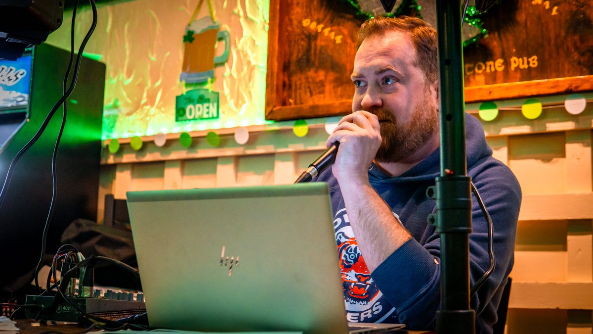 Quizzo Trivia tweet media