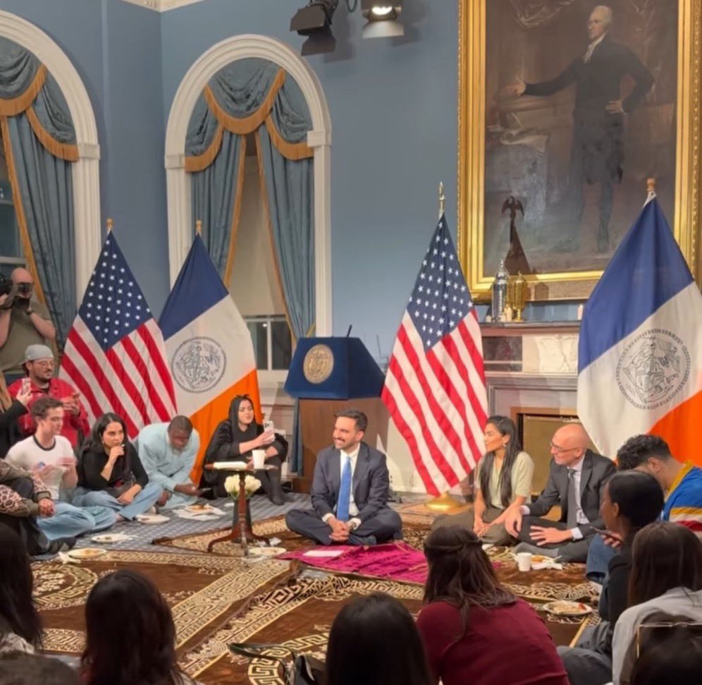 iamyesyouareno tweet media