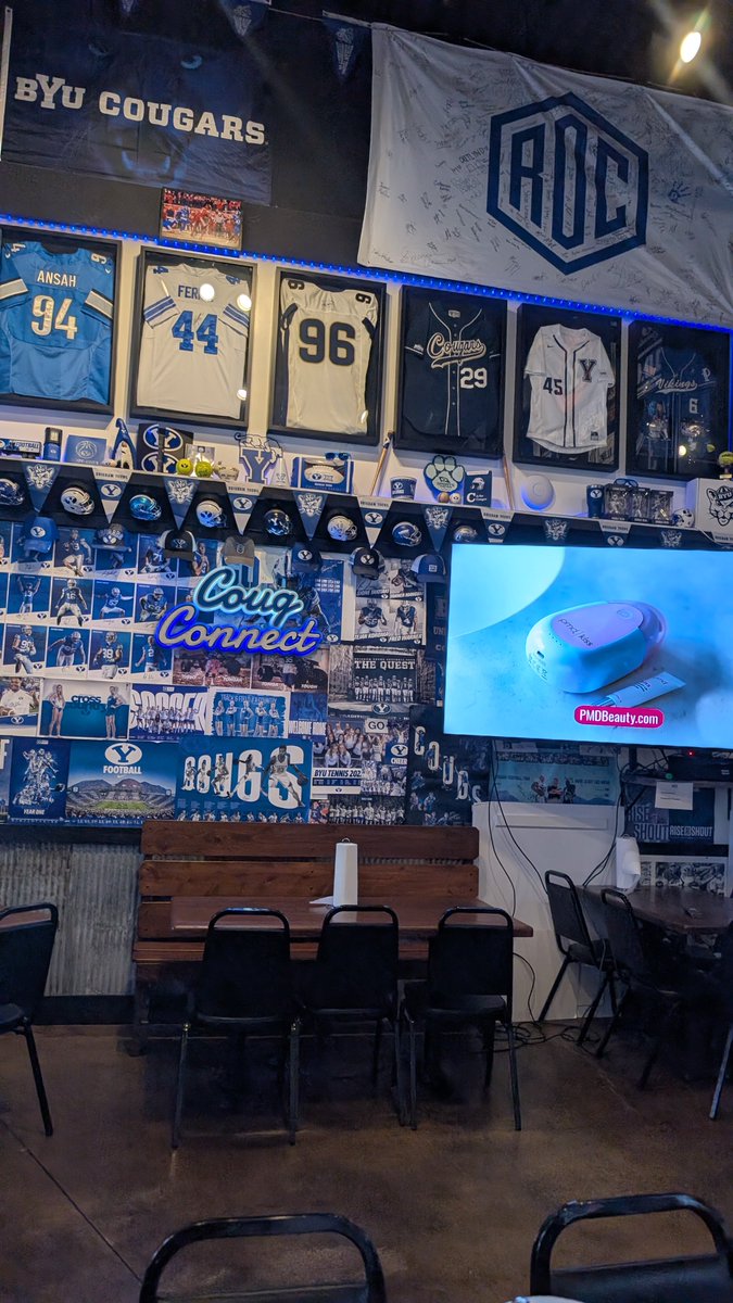 ChubbysOrem's tweet photo. 🏀GAME ON🏀
🗓️ Tonight (Thursday March 12th) at 5 p.m. 
Come watch our @byumbb take on the other Cougars of Houston. Wear your #byu swag to the watch party and get a free drink. Let's pack the house, get loud and cheer on our team.  #GoCougs 
#beathouston https://t.co/eoKIrm8HAi