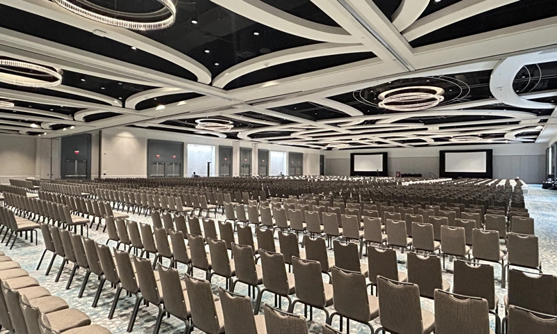 1HotelNews's tweet image. Orlando World Center Marriott Completes Grand Ballroom, Meeting Space Renovation: The Orlando World Center Marriott has finished a comprehensive refurbishment of its grand ballroom and meeting spaces, enhancing its… hotelnewsresource.com/article140381.… #Orlando #Marriott #EventPlanning