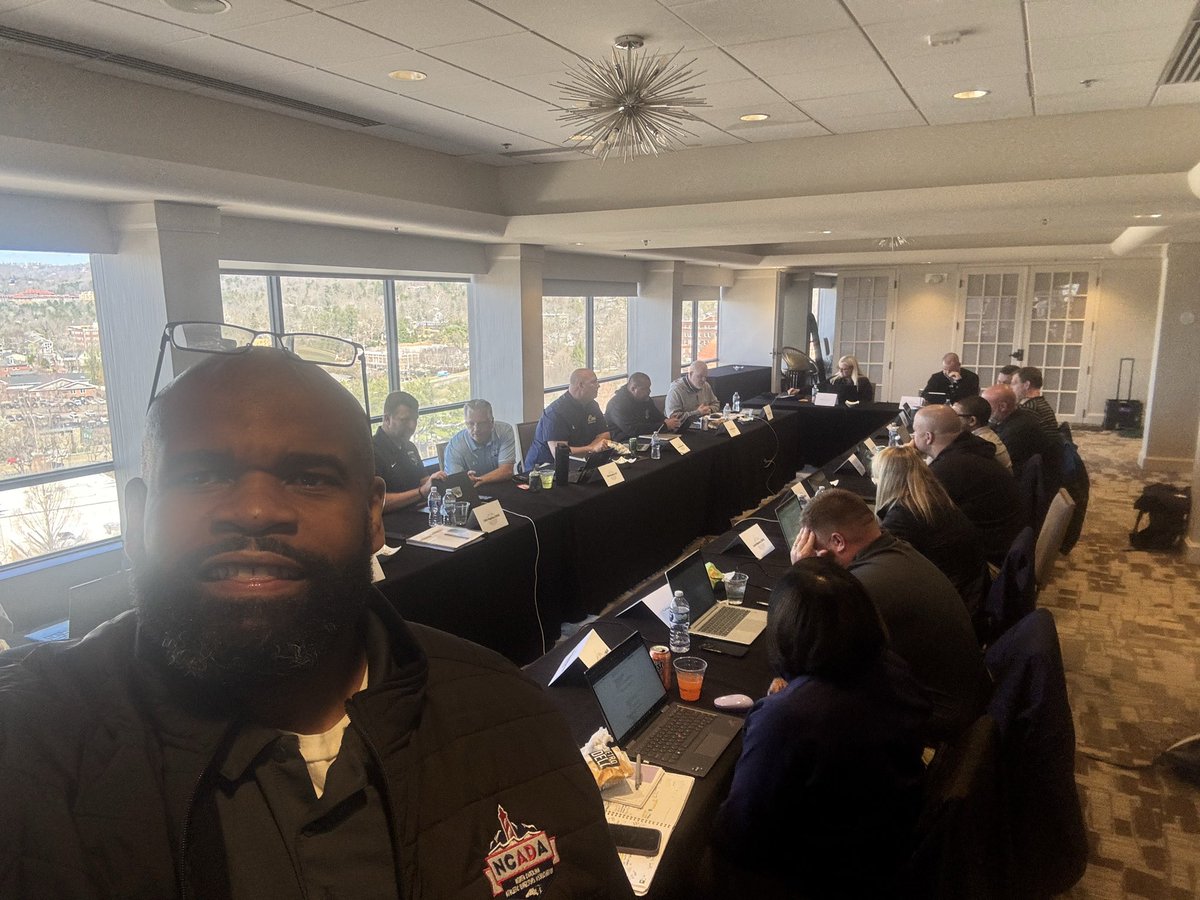 Steve Robinson, CMAA, AIC tweet media