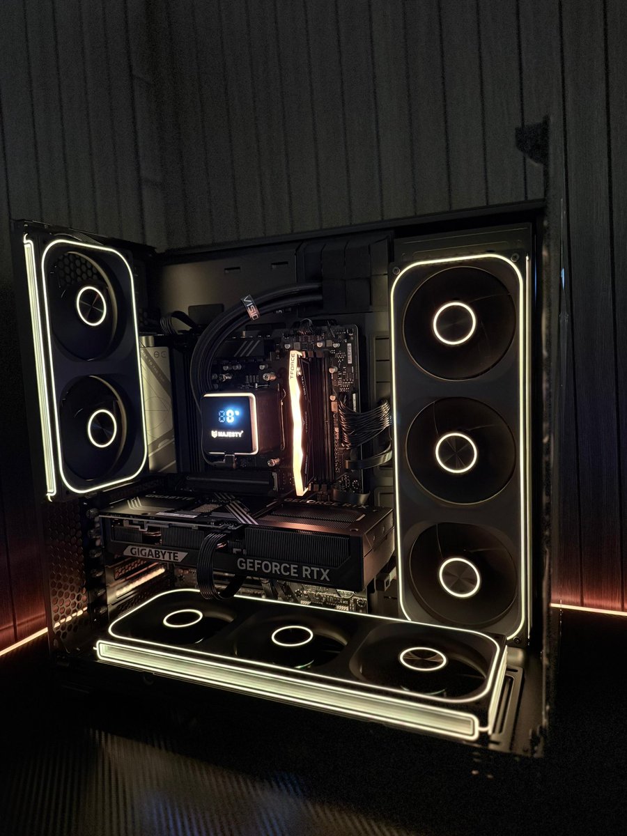 PC TechZ tweet media