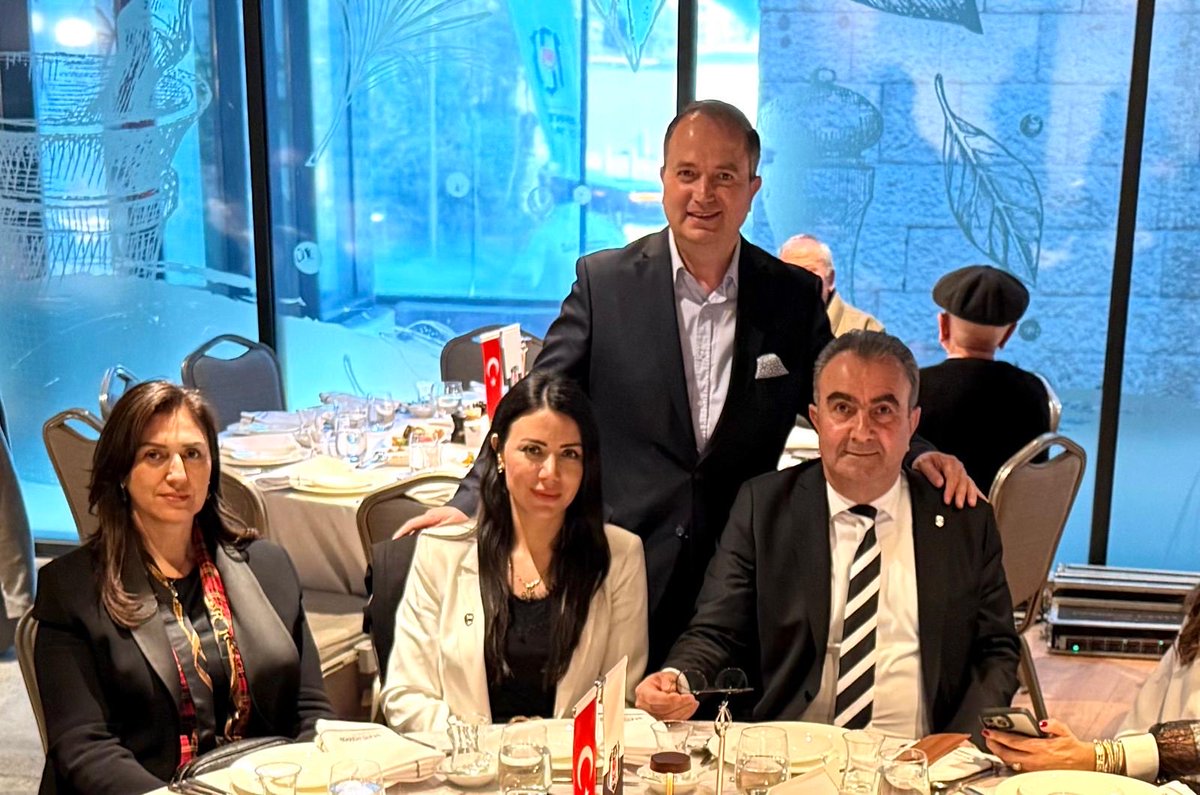 3sraKayra's tweet photo. İftar daveti için Başkanımız @SerdalAdali_x ‘ya Ev sahipliği için Beşiktaş Yönetim Kuruluna teşekkür ederiz. #whitepepper #beşiktaş #tüpraşstadyumu #iftar https://t.co/AyXMCYhXX2