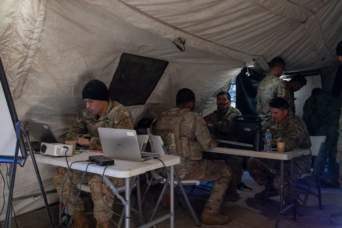 I_Corps's tweet photo. Faster data, faster decisions 💥 

Soldiers from 3rd Armored Brigade Combat Team, @4thInfDiv launched field operations during #IvySting5, integrating Next Generation Command and Control capabilities and evaluating the system’s ability to operate in a contested environment. https://t.co/YzzTjtMoJc