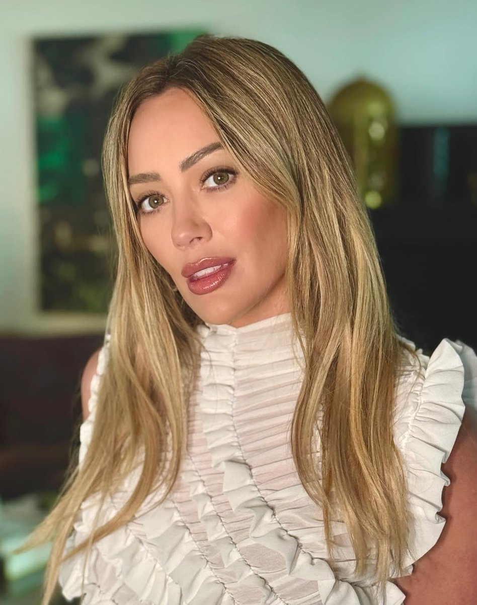 best of hilary duff tweet media