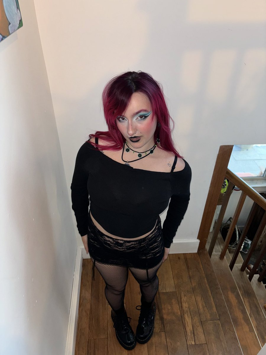 Eva_alien3's tweet photo. 🫶🏻🖤 https://t.co/roOyNoNvfB