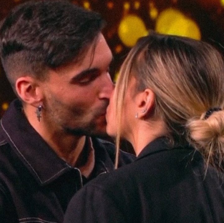 Esto no fue una despedida, fue el principio de todo, así me siento, con la seguridad que todo está por venir. GRACIAS por los jueves, GRACIAS por las risas. GRACIAS ♥️ #violediMTMAD53