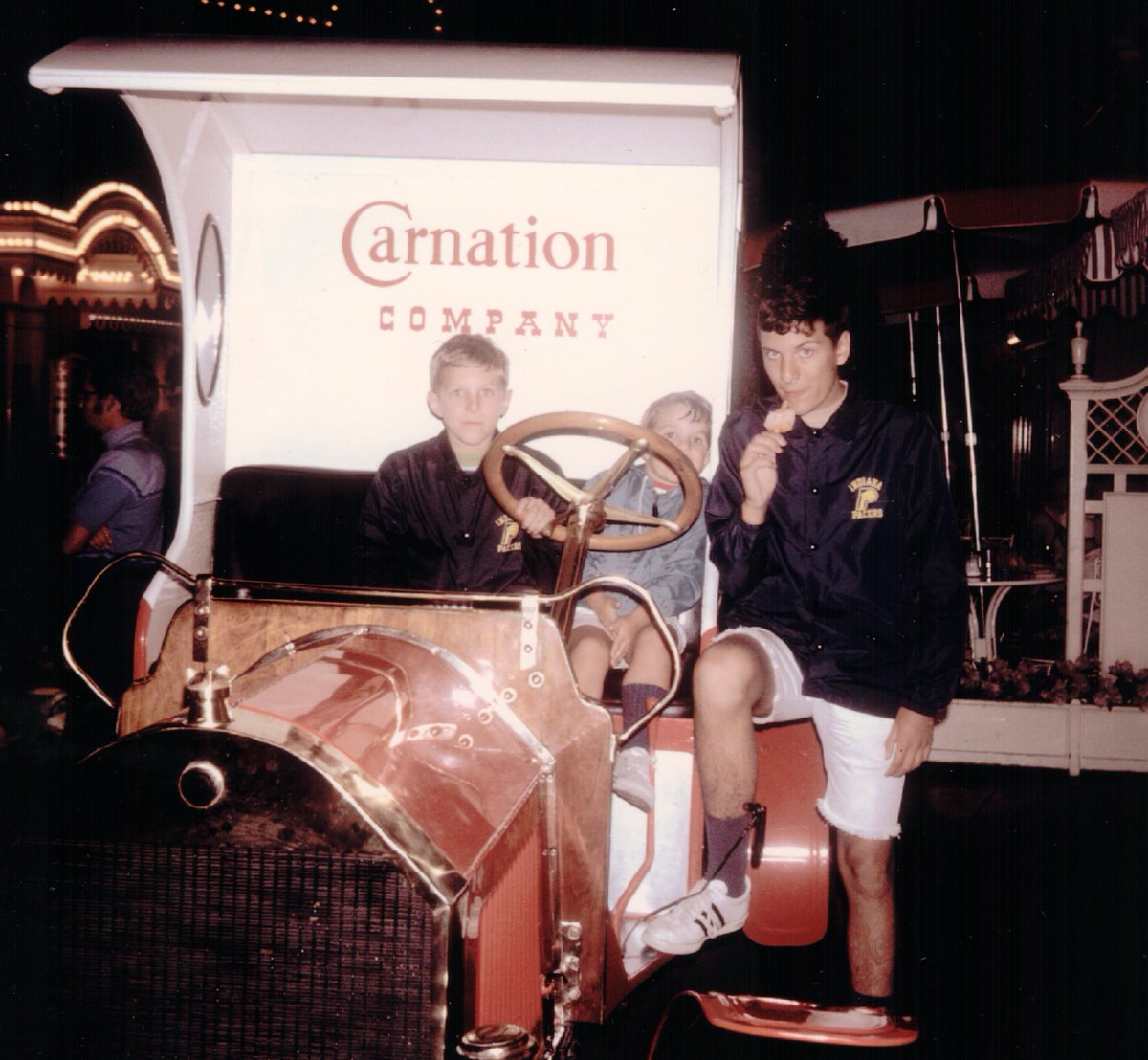 Barclay Grayson tweet media