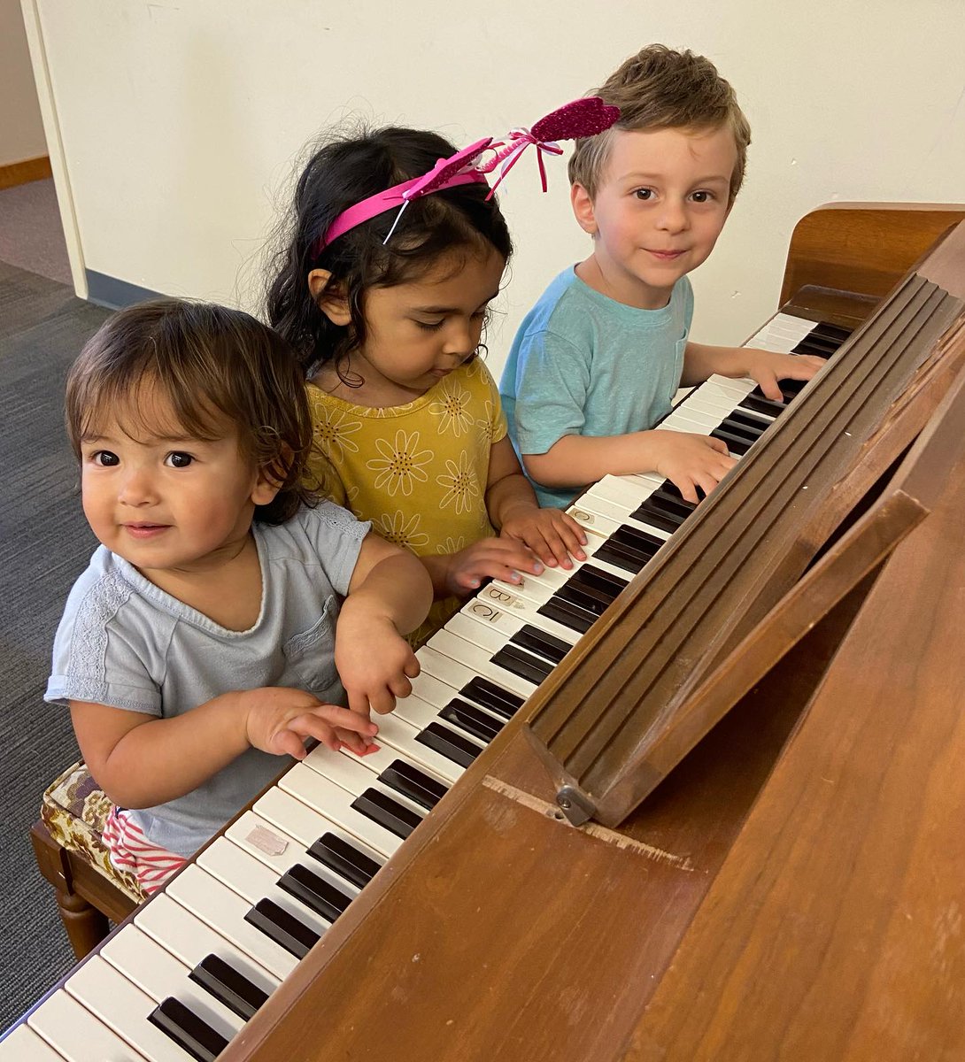 beckcenter tweet media