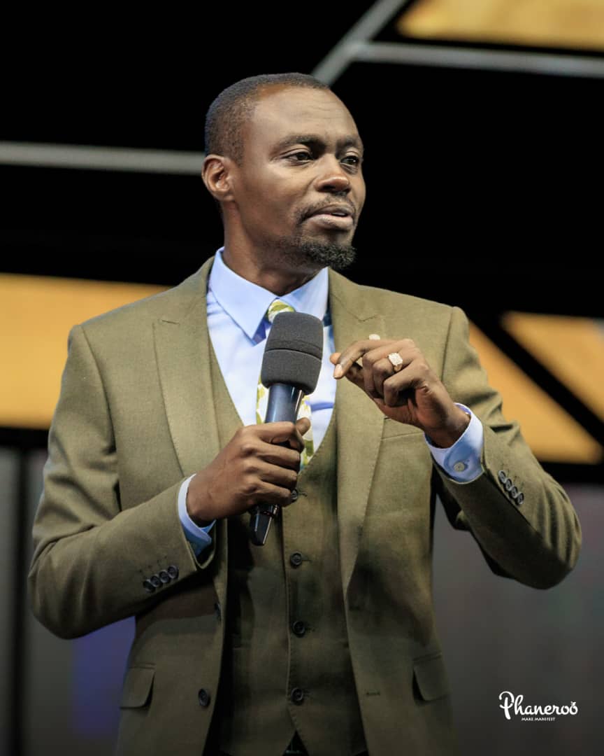 PeterOwor's tweet photo. Spiritual experiences should never supersede the substance of the Word. The word of God and the Holy Spirit are above every other spiritual experience. Do not be cheated.

https://t.co/zYQVV3C7Kp

#DoNotSettleForLess
#Phaneroo | #LiveNow https://t.co/3yL6pxHD8i