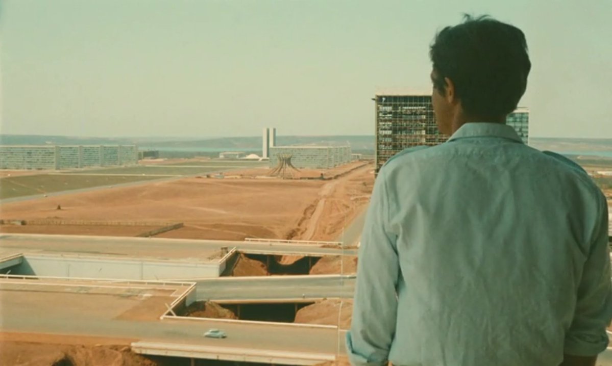 troisdixsept_'s tweet photo. l'homme de rio (1964) https://t.co/O82OQcJnUg