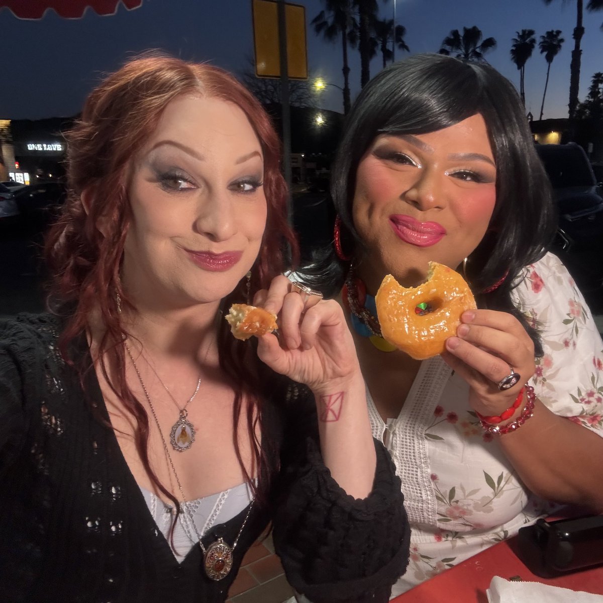 DON’T DO IT LITTLE GIRL! 🧱 I GOT TO DRAGVESTIGATE WITH THEE <a href="/LushiousMassacr/">Lushious Massacr</a> 🖤 OUT TOMORROW