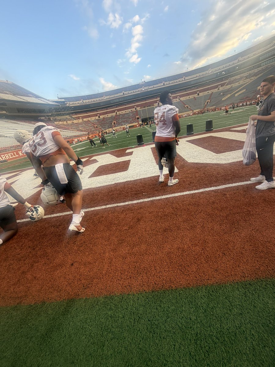 Correll Buckhalter jr tweet media