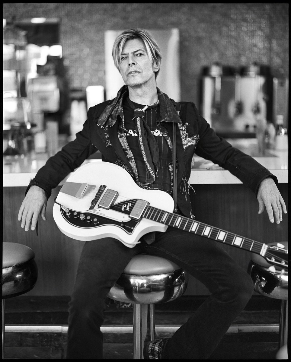 David Bowie News tweet media