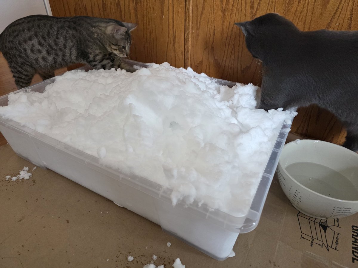 Darren Howard tweet media