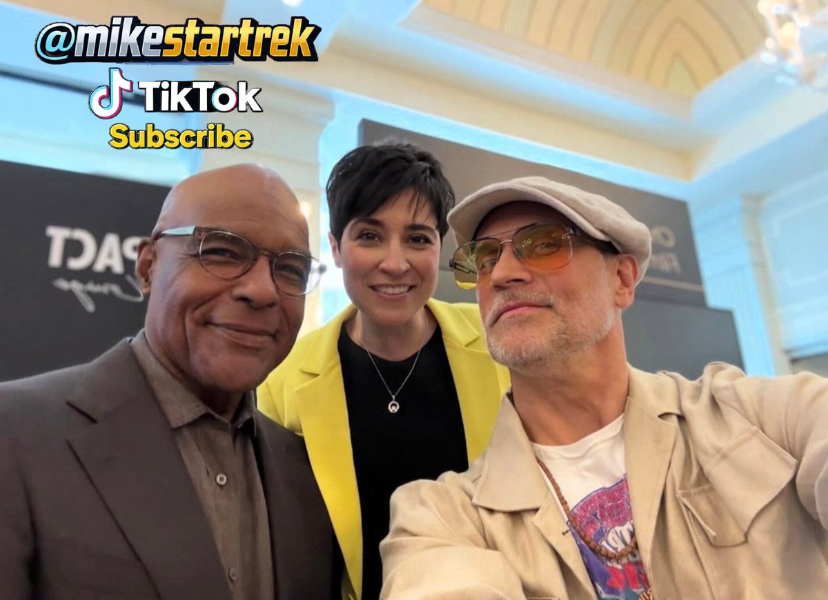 Mikestartrek1's tweet photo. #StarTrek #TNG Michael Dorn #Worf, #Picard Todd Stashwick #Shaw & #SNW Melissa Navia #Ortegas at Lumen Awards
#StarTrekTNG #TheNextGeneration #StarTrekPicard #StrangeNewWorlds #StarTrekStrangeNewWorlds https://t.co/PiMG0FF1Tr