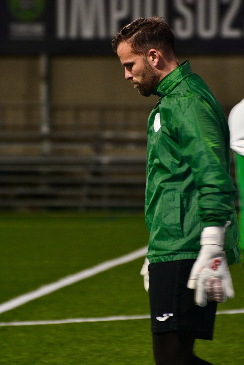 💪 En marcha una nueva sesión de entrenamiento.

🧤 <a href="/Yelco_Ramos/">Yelco Ramos</a> 

#IllescasMarchamalo