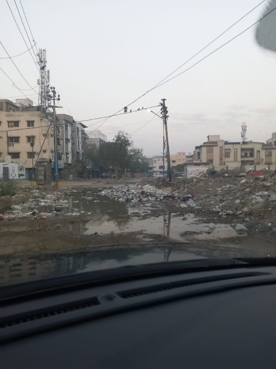 zaheerko's tweet photo. #سلام_ٹیسوری Poor sanitation conditions in Shah Faisal Town UC-6, especially in Rafa-e-Amm area near Shamsi Masjid. Garbage is piling up and creating serious health risks for residents. Request UC Chairman Ahsan Zameer and Councillor Ibrahim Merchant to take immediate action https://t.co/DNokMRFLnx